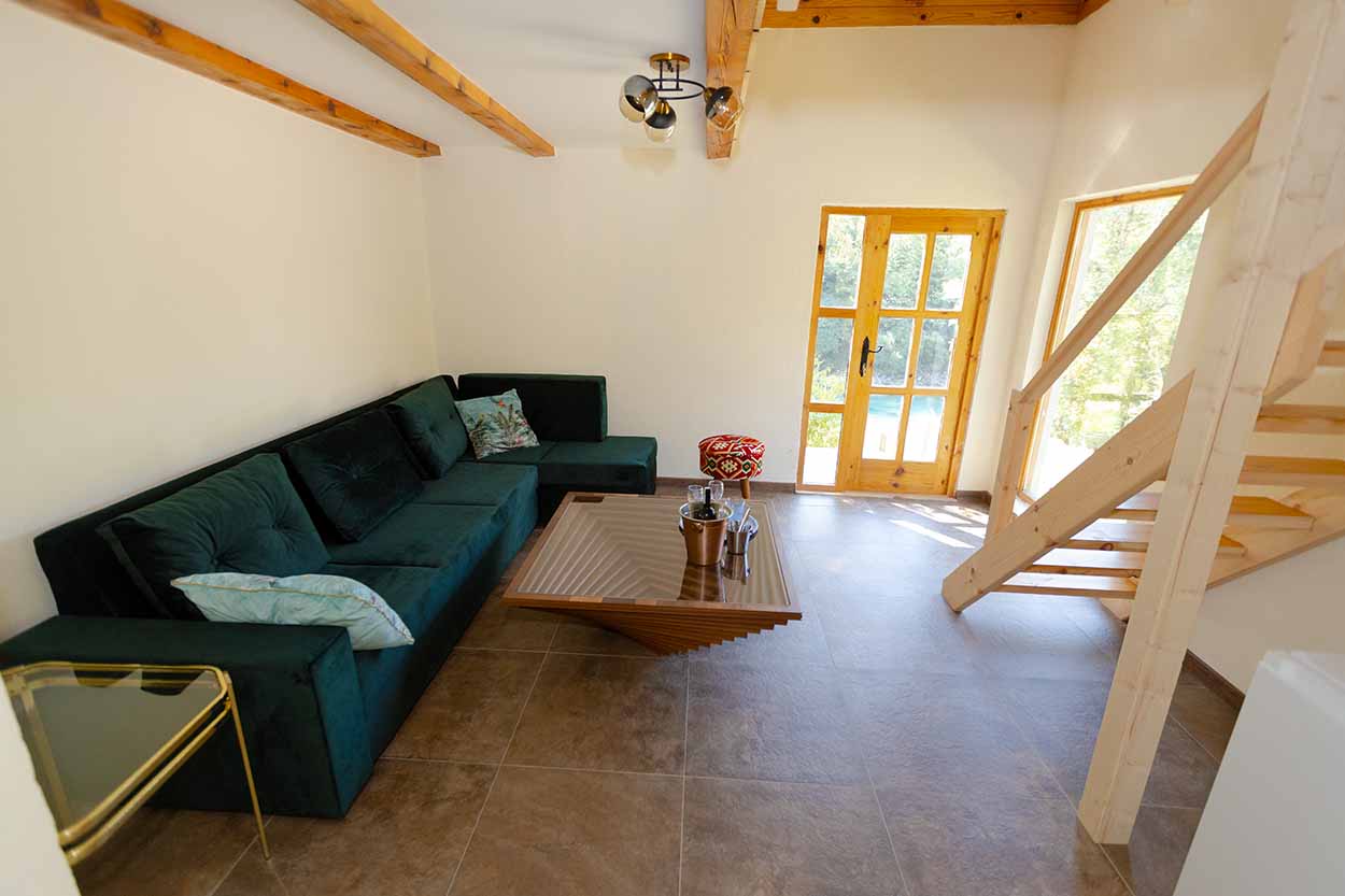 villa n 4 salone 2